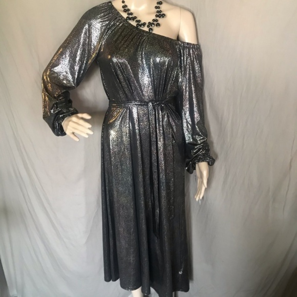 LuLaroe Eve Black Iridescent Dress Size Small long sleeves